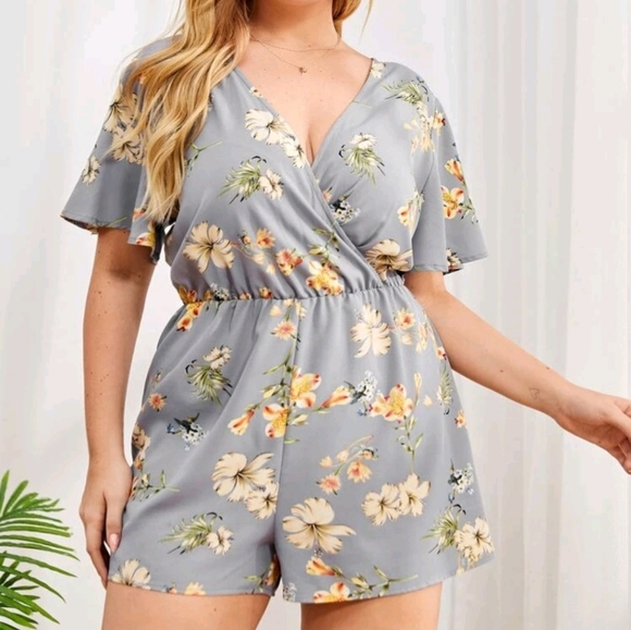 Floral Romper - Picture 1 of 2
